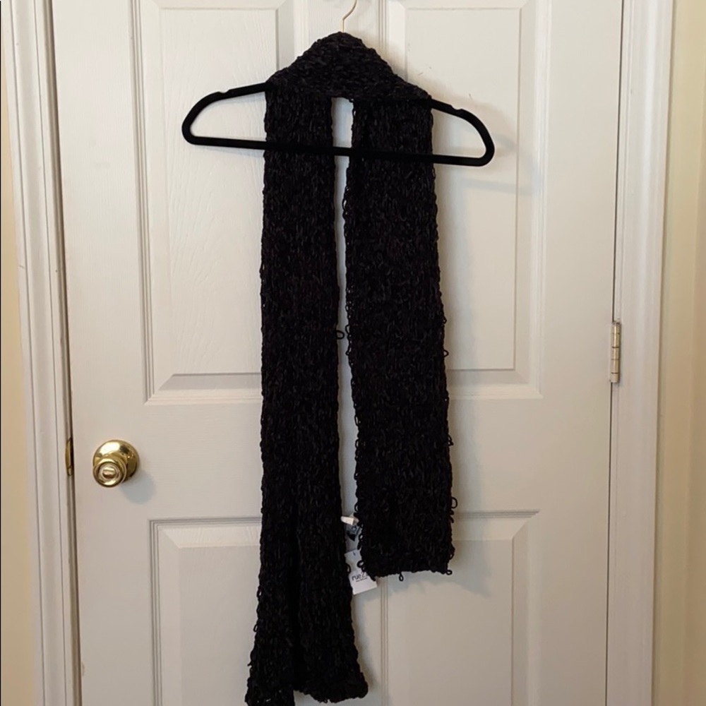 Rue 21 Scarf